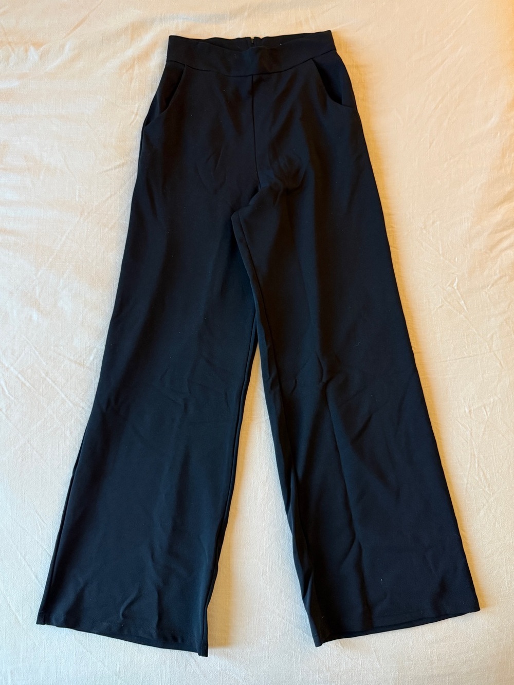 Icon Women's Pilazzo Pants in Black